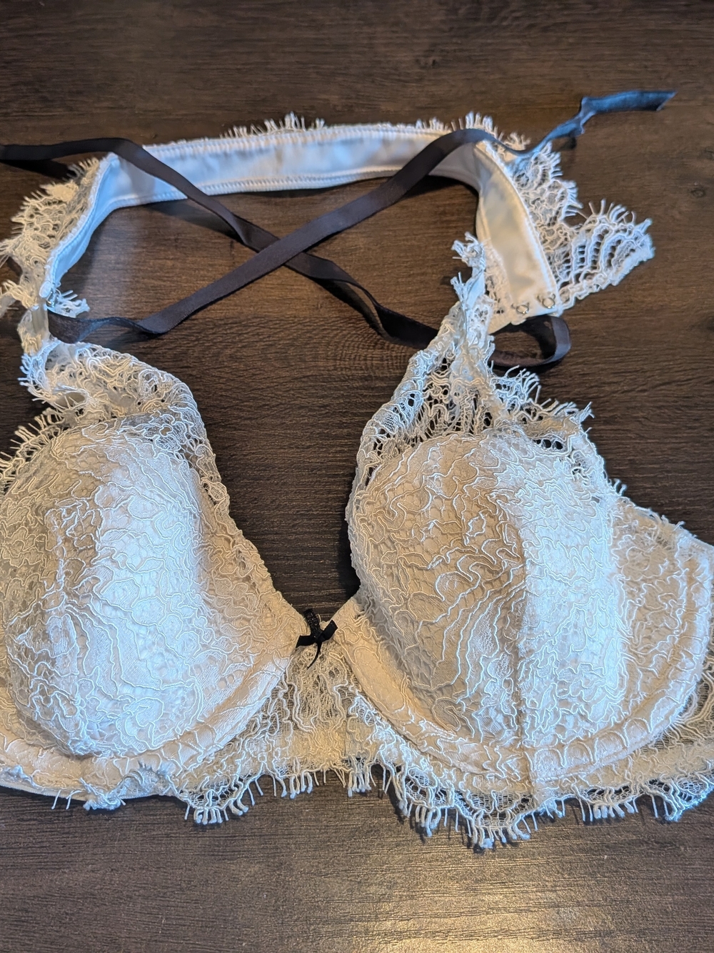 Victoria's Secret Ivory Lace Push-Up Bra with Black Straps